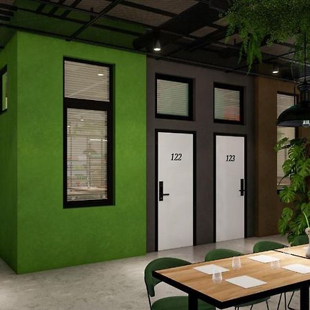 Mega Hostel Sarandë Eksteriør billede